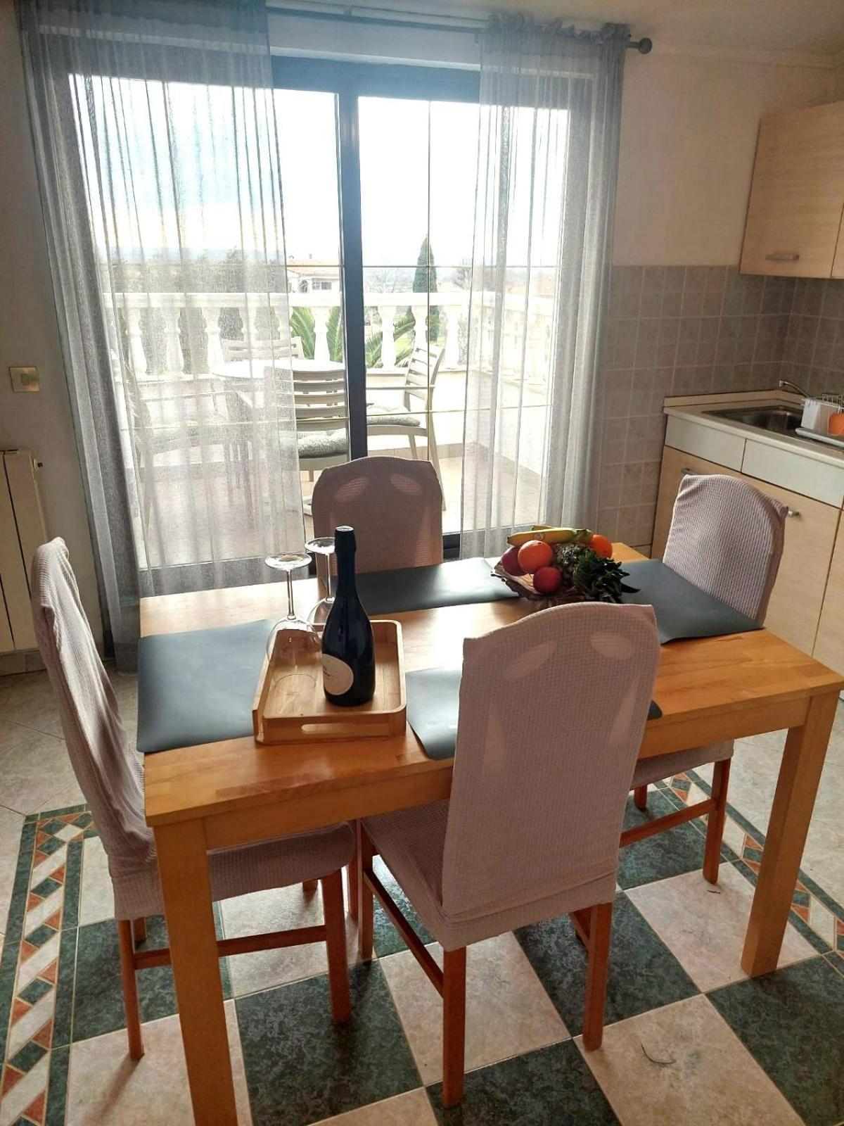 Apartman Andela Labinci Luaran gambar